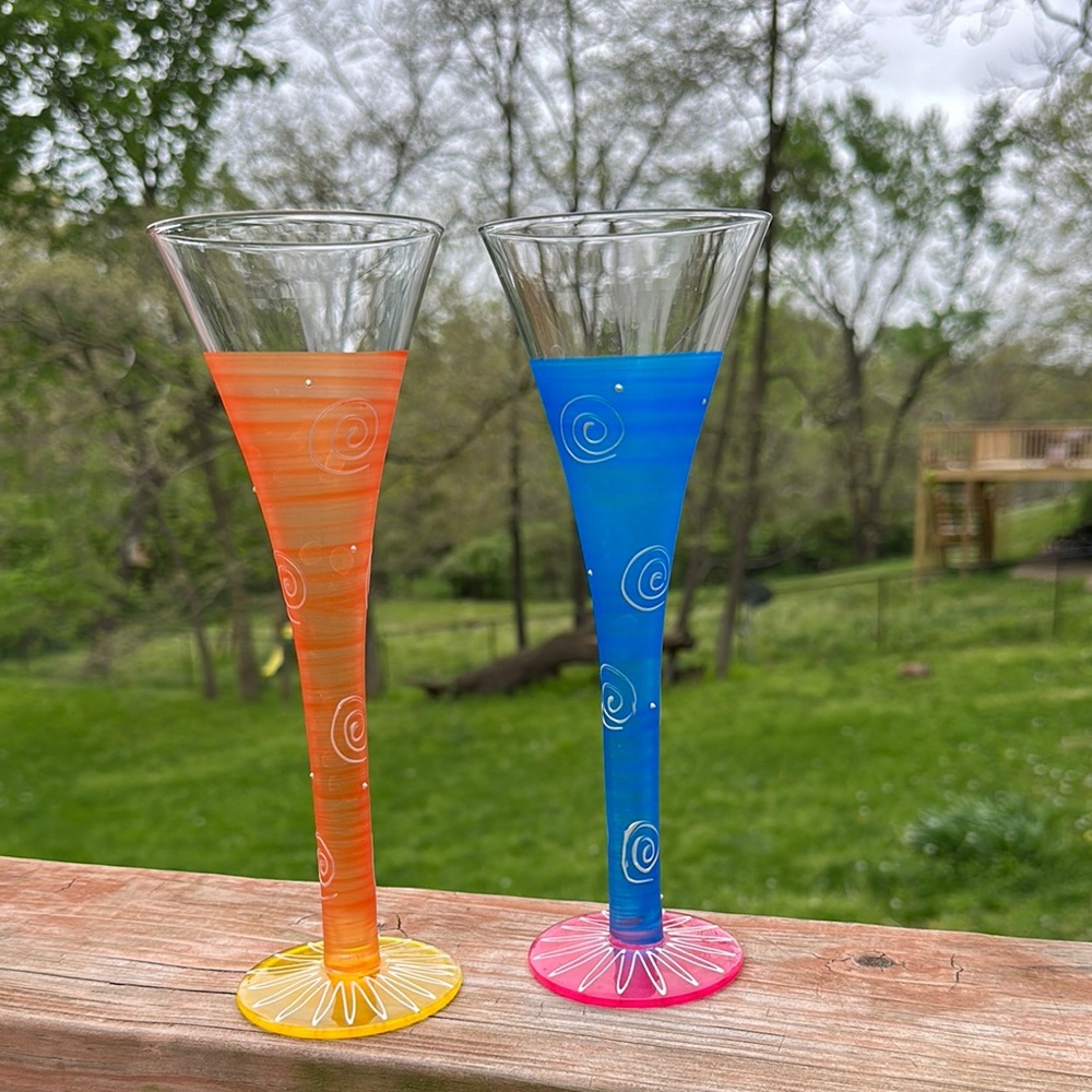 Set of 2 Colorful Swirl Champagne Flutes